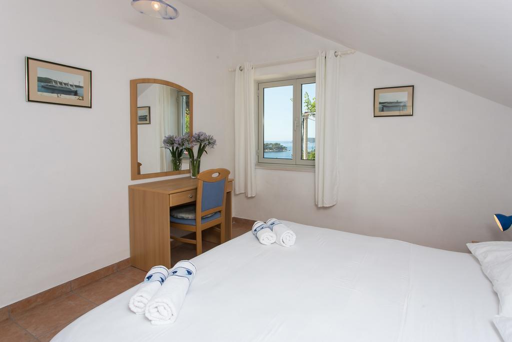 Apartments Anamaria Дубровник Екстериор снимка