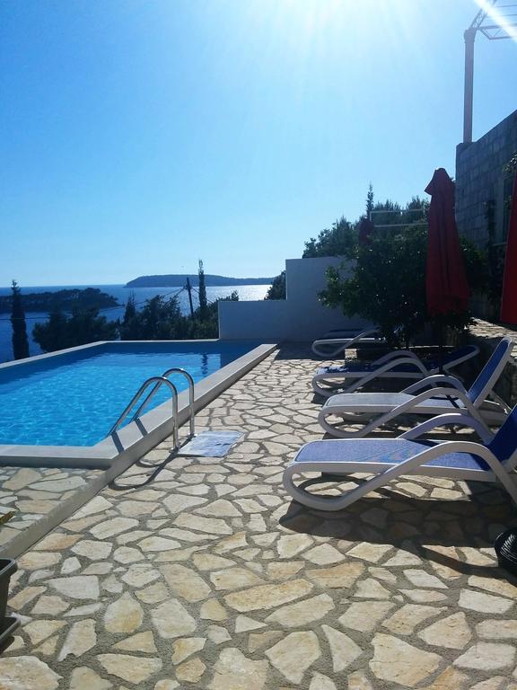 Apartments Anamaria Дубровник Екстериор снимка